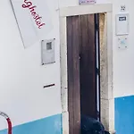 Boutique Taghostel Hostel *