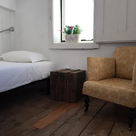 Albergue Boutique Taghostel *